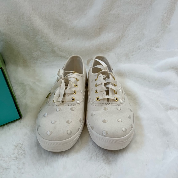 Kate Spade x Keds Cream Polka Dot Sneakers (NWOT) - Picture 3 of 4